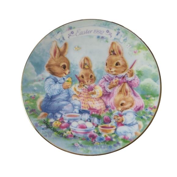 Vintage Avon 1992 Colorful Easter Egg Bunny Rabbit Spring Decor Plate - Picture 1 of 8